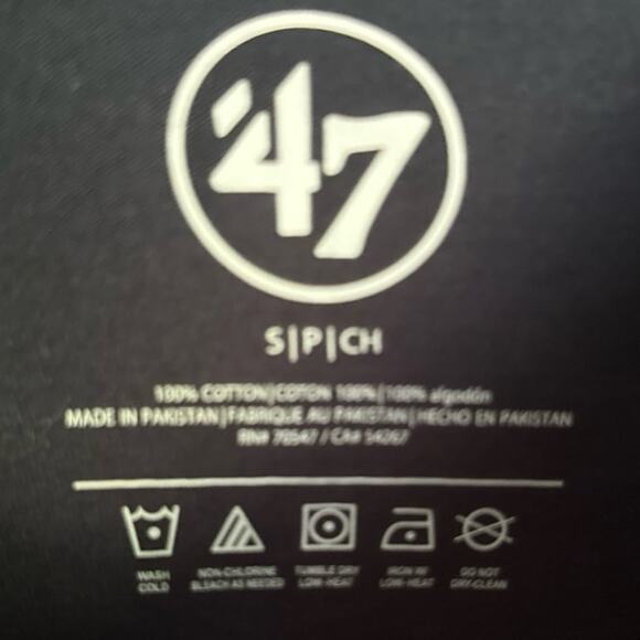 New Men’s Small, Navy Blue, New York Yankees 100% Cotton tee-shirt - Picture 3 of 6